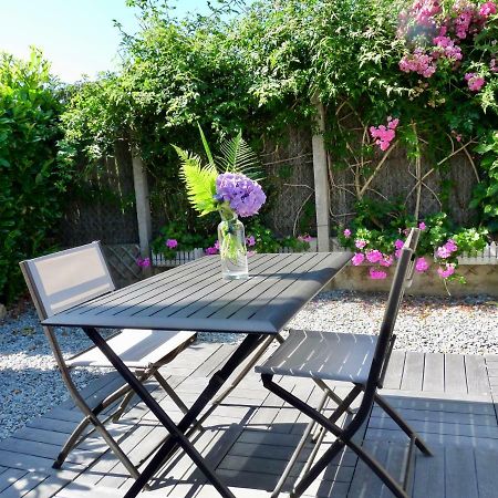 Suite A 800M De La Plage Saint-Lunaire Eksteriør bilde