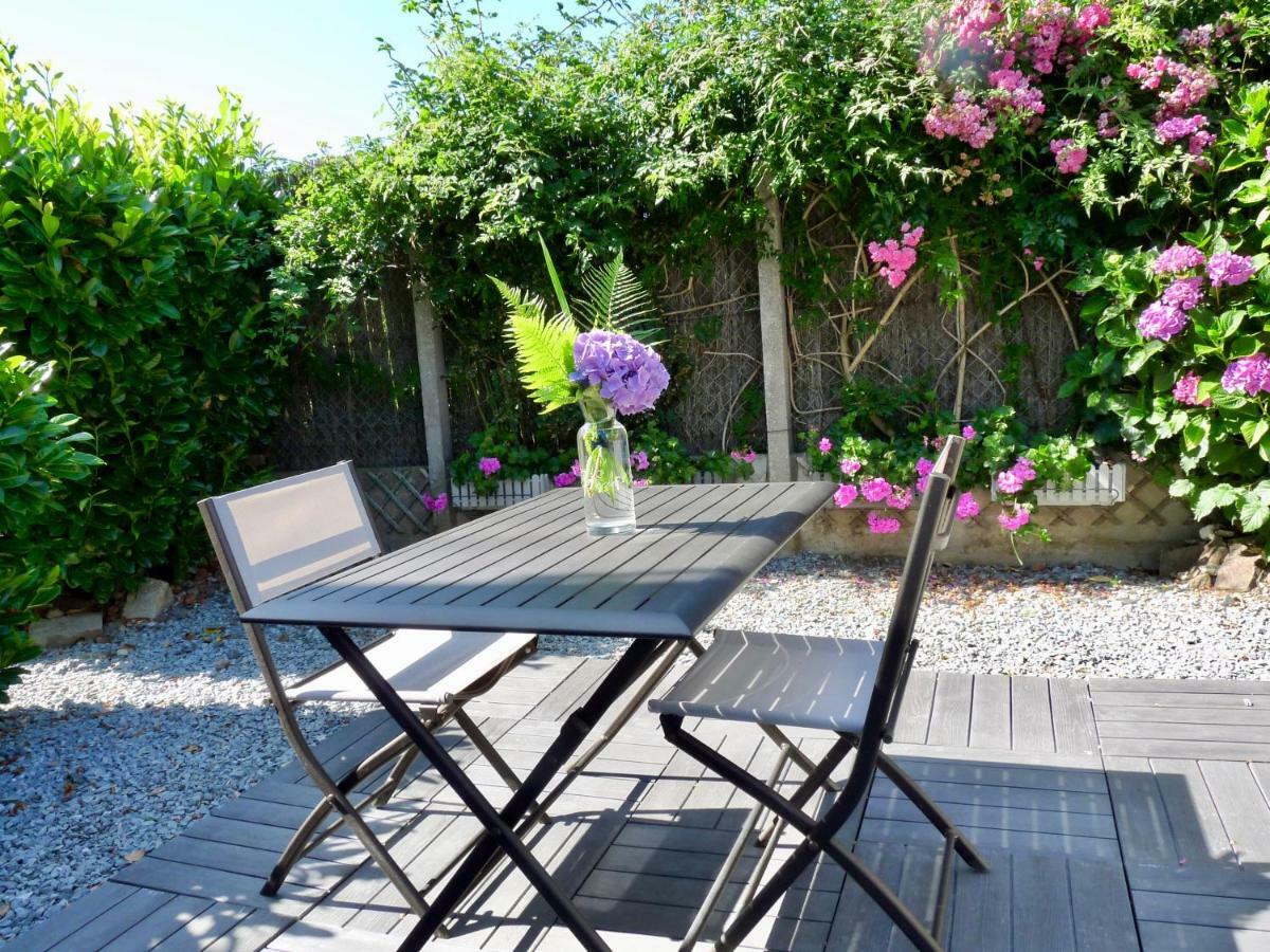 Suite A 800M De La Plage Saint-Lunaire Eksteriør bilde