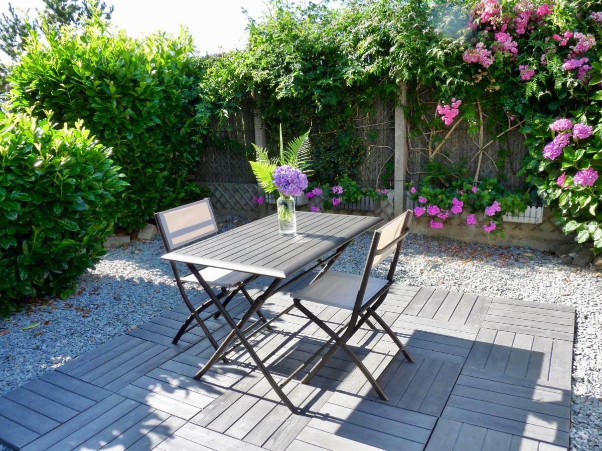 Suite A 800M De La Plage Saint-Lunaire Eksteriør bilde